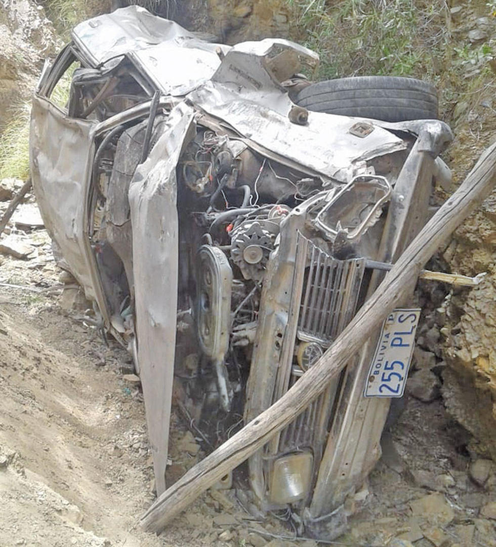 Dos integrantes de una familia pierden la vida en accidente en Betanzos