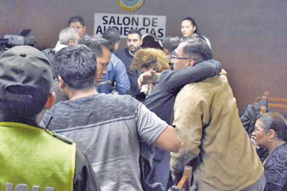 Una vocal, su esposo y 4 policías van a prisión por caso torturador
