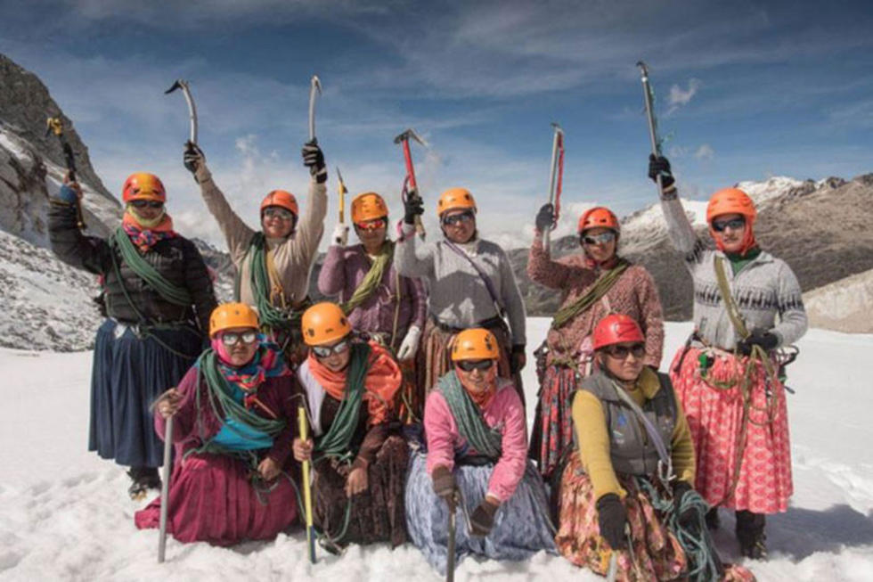 Cholitas derrotan a mítico Aconcagua