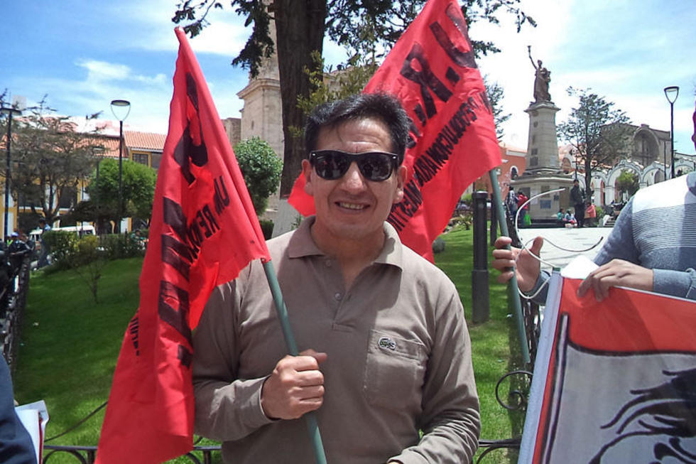 Maestros de base objetan la jubilación obligatoria