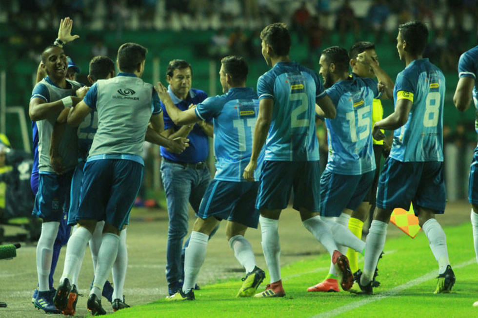 Blooming quiere sorprender a la banda roja en su casa  