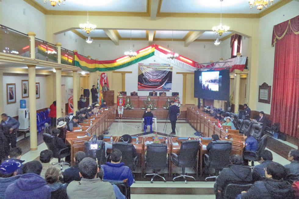 Destacan el apoyo de los asambleístas para  obras departamentales