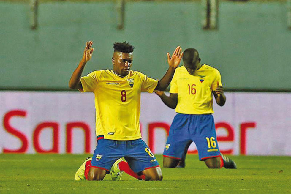 Ecuador defiende el liderato frente a Uruguay