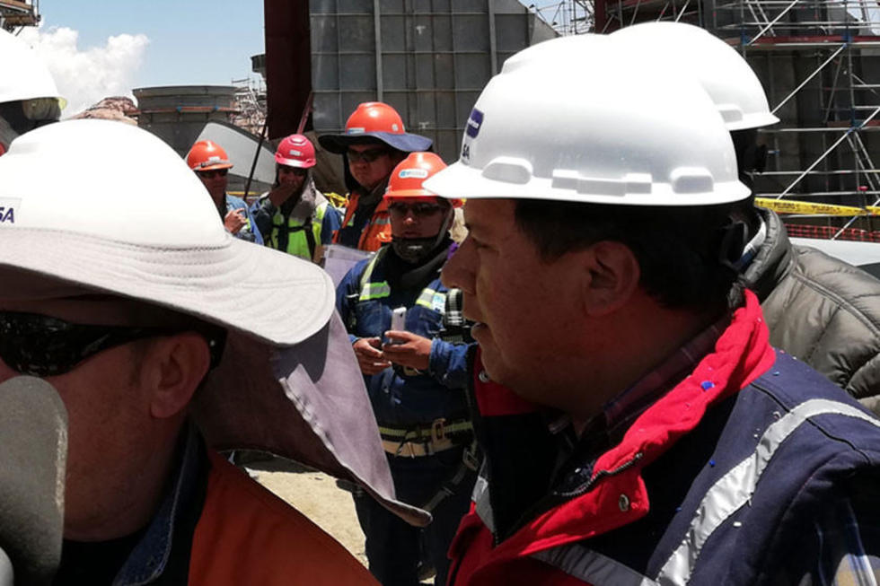 Alcalde afirma que la fábrica de cemento ya avanzó 70 %