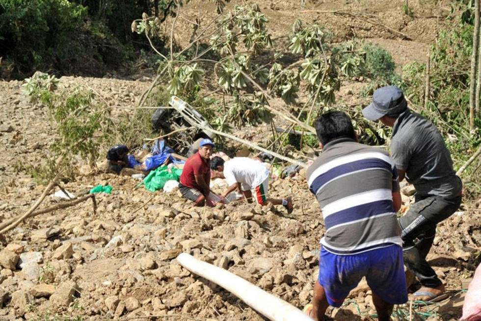 Confirman 18 muertos por los dos deslizamientos de Caranavi