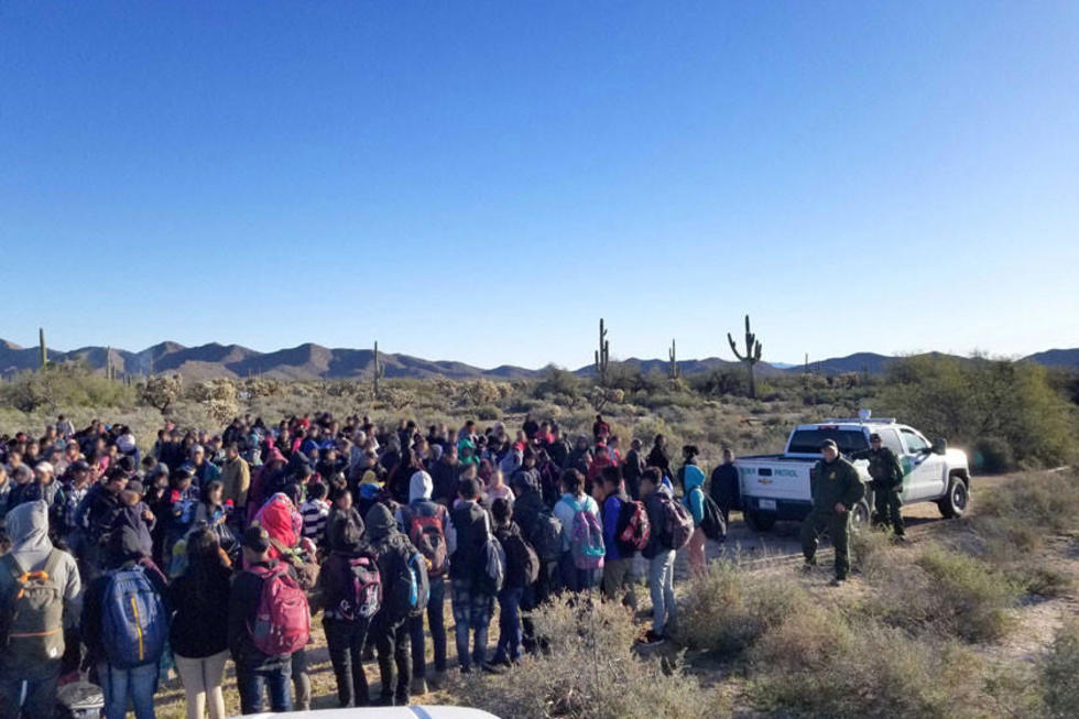 Madres separadas de sus hijos denuncian a Trump por maltrato