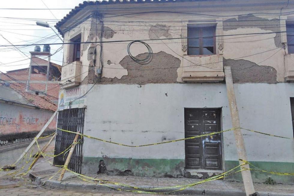 Vecinos piden expropiar las casas a punto de derrumbarse