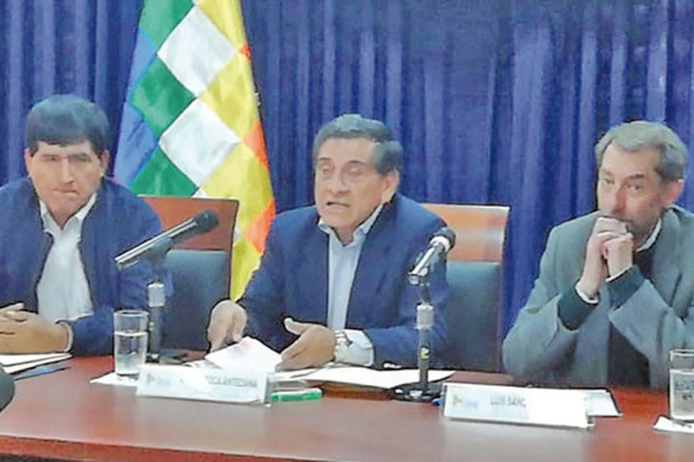 Gobierno niega competencia para fiscalizar depósitos a los choferes