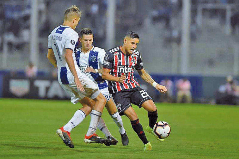 Sao Paulo busca revertir el marcador ante Talleres