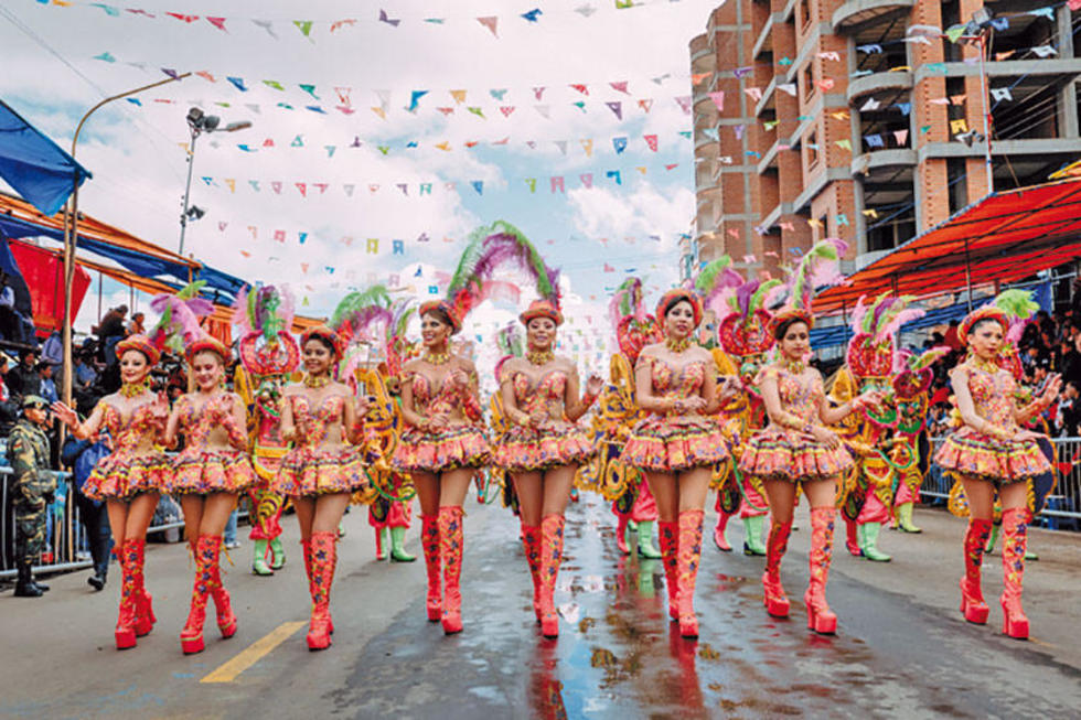 Intensifican promoción del Carnaval de Oruro