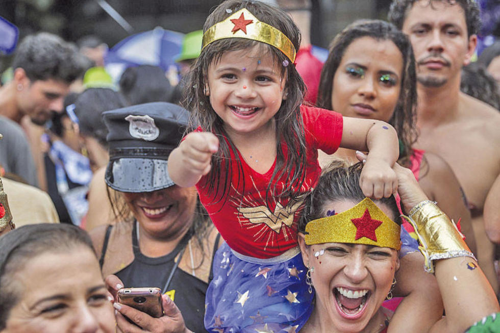 La lluvia abre el Carnaval de Río