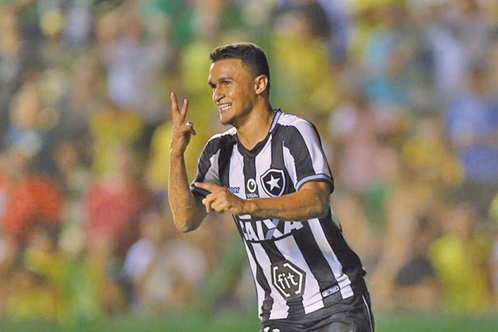 Botafogo repite la dosis ante Defensa y Justicia