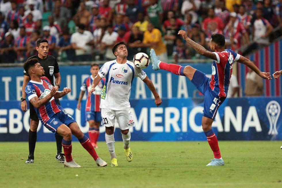 Liverpool empata y pasa a la segunda fase de la Copa