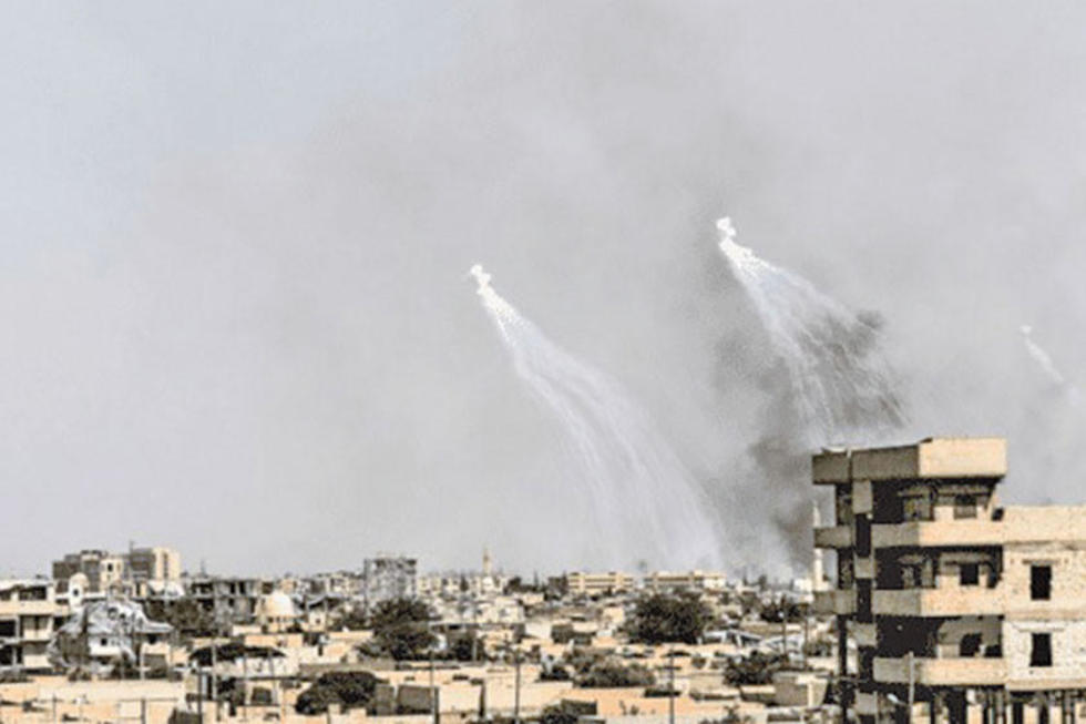 Ataques provocan seis muertos y miles huyen de la guerra en Siria
