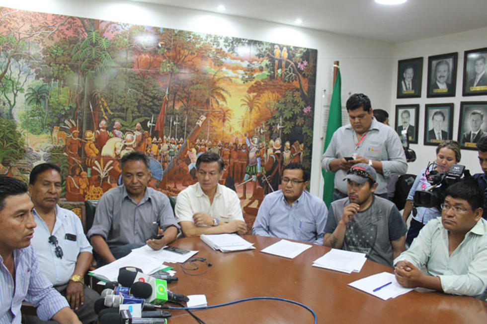 Cívicos exigen renuncia de los vocales del TSE y un nuevo padrón