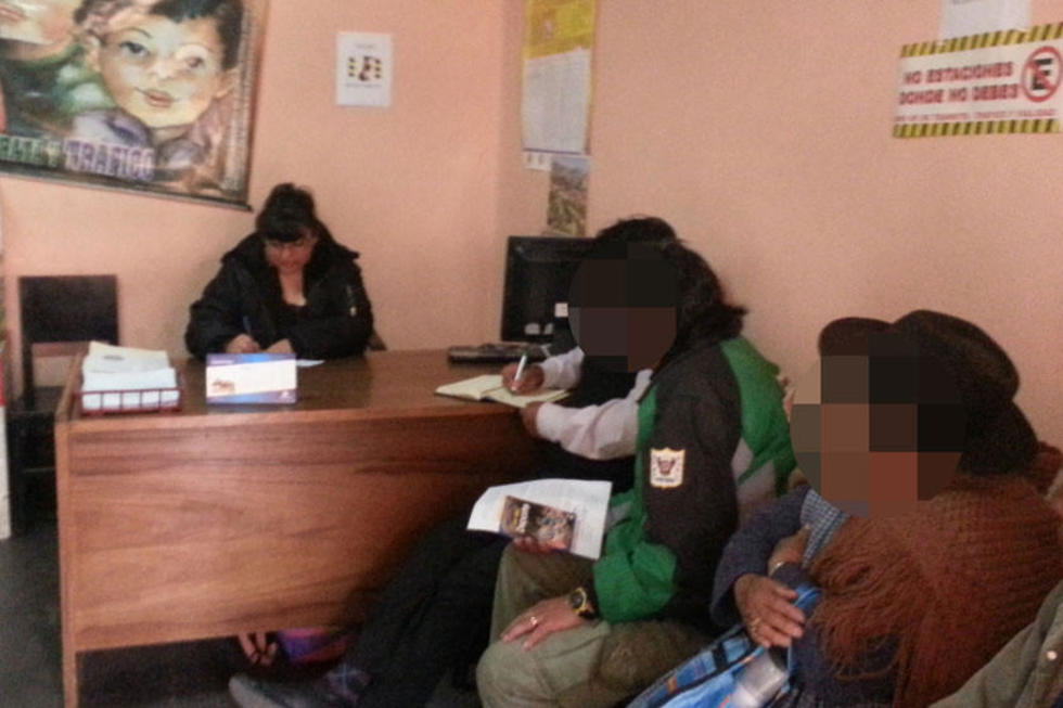 Investigan a mujer por incitar al acceso carnal a un menor de 14 años