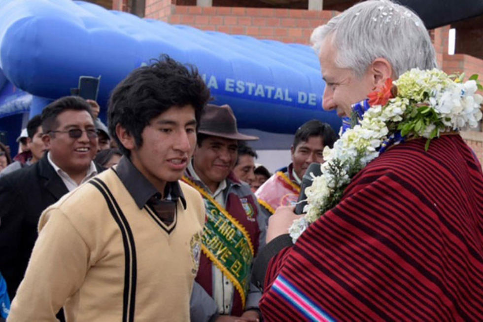 Vice a estudiantes: "antes los gobiernos solo venían a El Alto para matar"