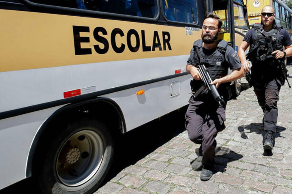 Brasil investiga a un tercer joven y descubre motivos de la masacre escolar