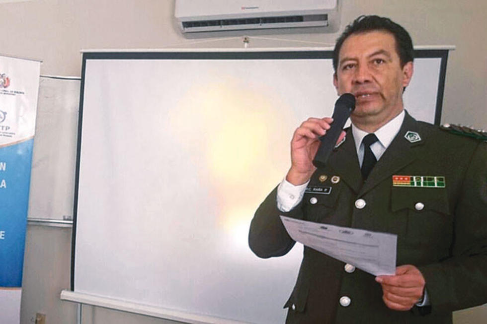 Raña pide al Legislativo indagar a autoridades del comando policial 