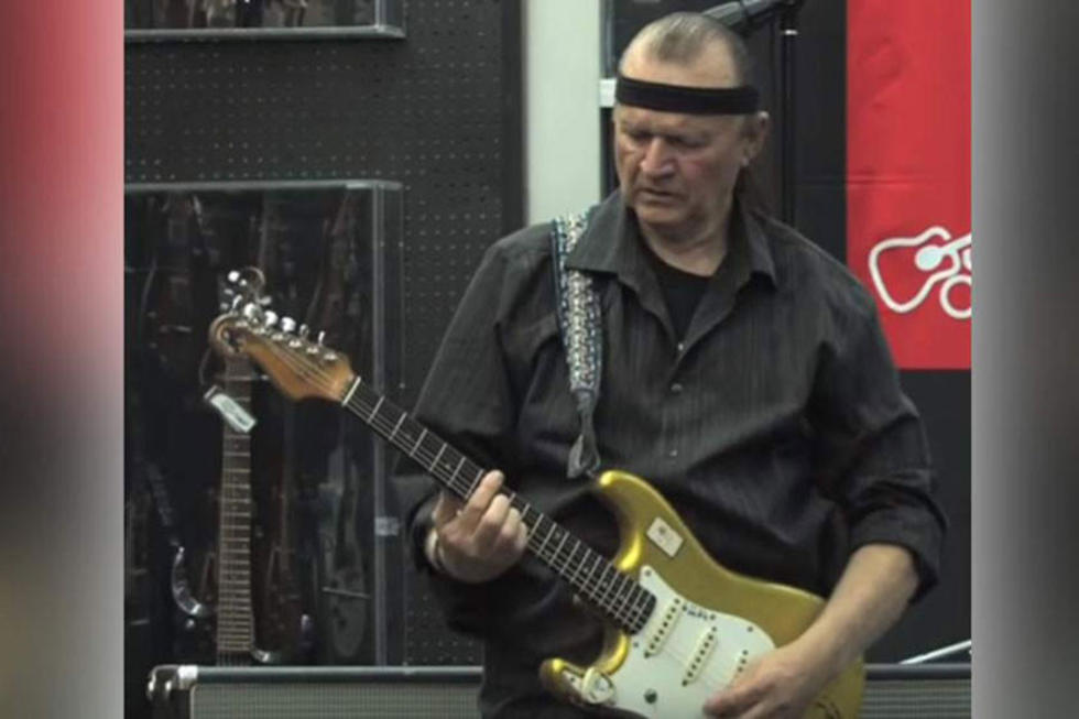 El inventor de la guitarra surf muere a su 81 años