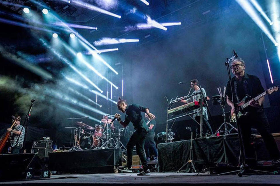 Café Tacvba, Santana y Korn firman cierre de locura en el Vive Latino 