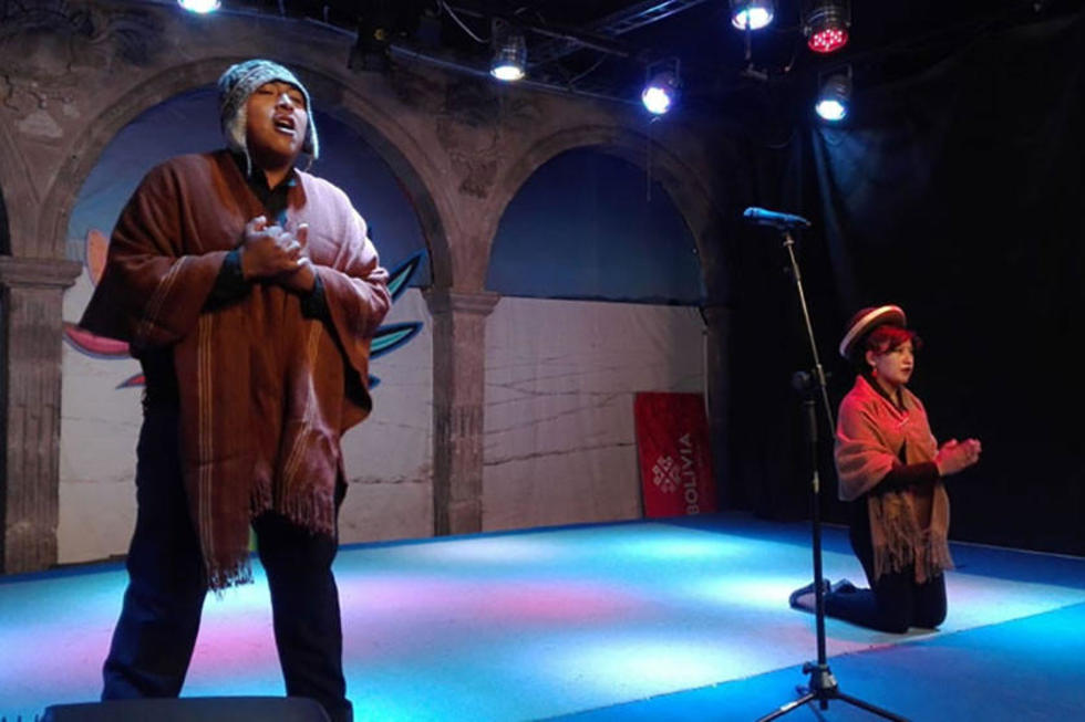 Culturas celebra  Día de la Poesía