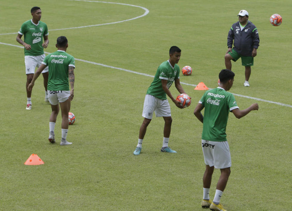 La selección nacional trabaja pensando en Japón 