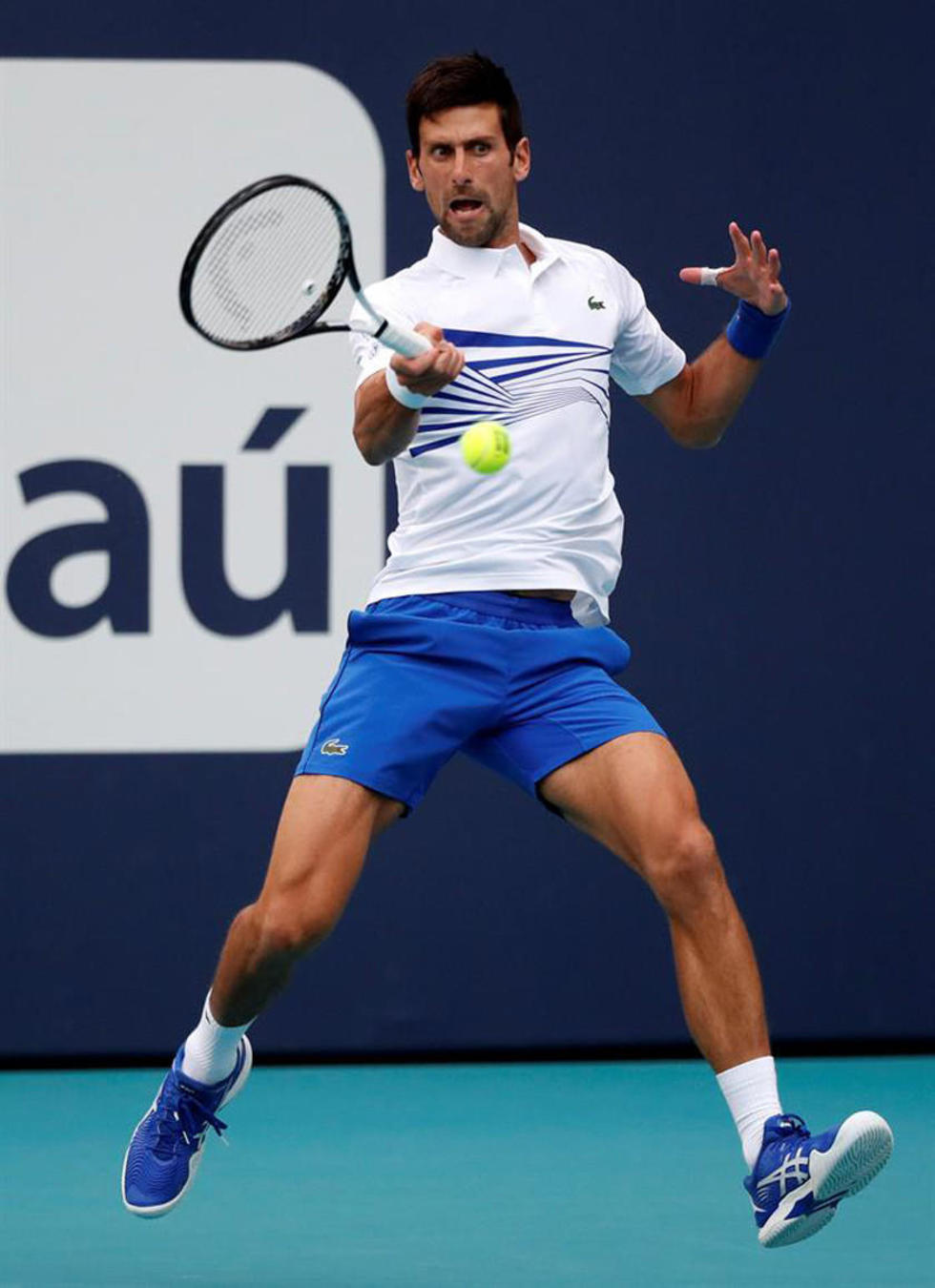 Novak Djokovic vence a Delbonis y pasa a octavos 