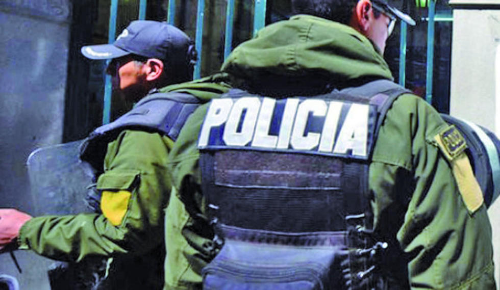 Encarcelan a un policía por intento de violación en Sucre