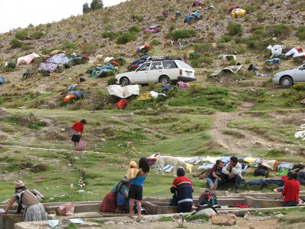 Hombre muere ahogado en riachuelo de agua caliente