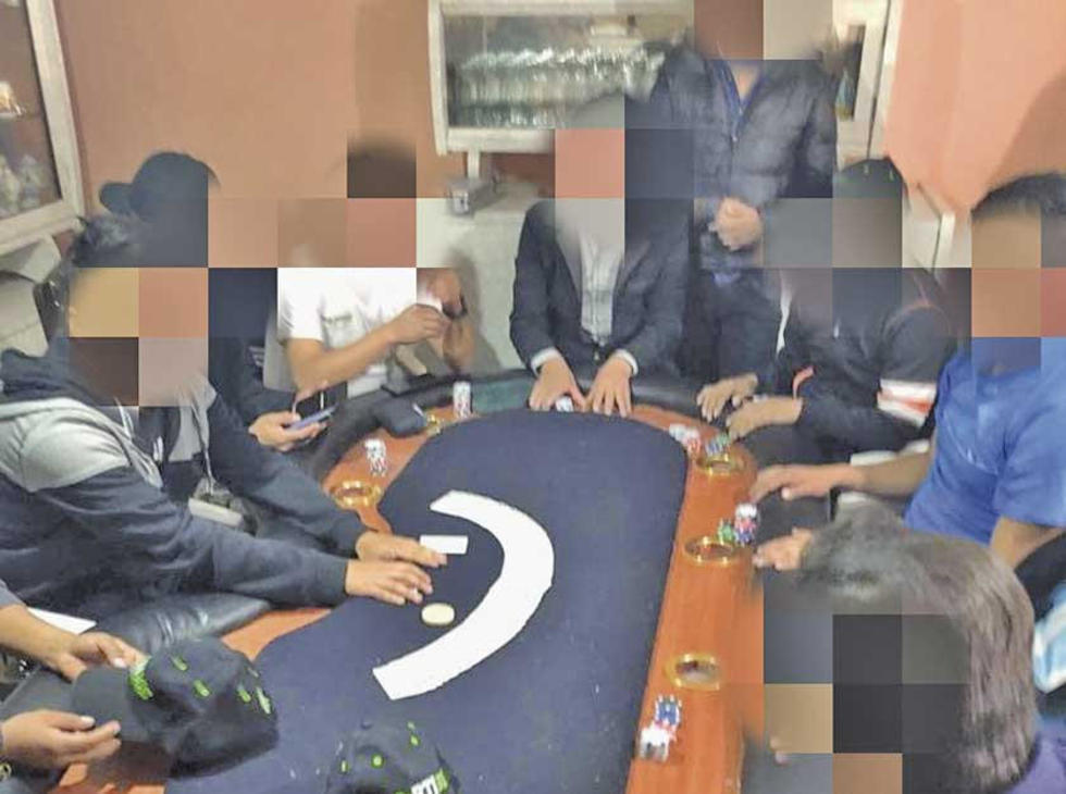 Intervienen juego ilegal de póker e incautan las mesas de las apuestas