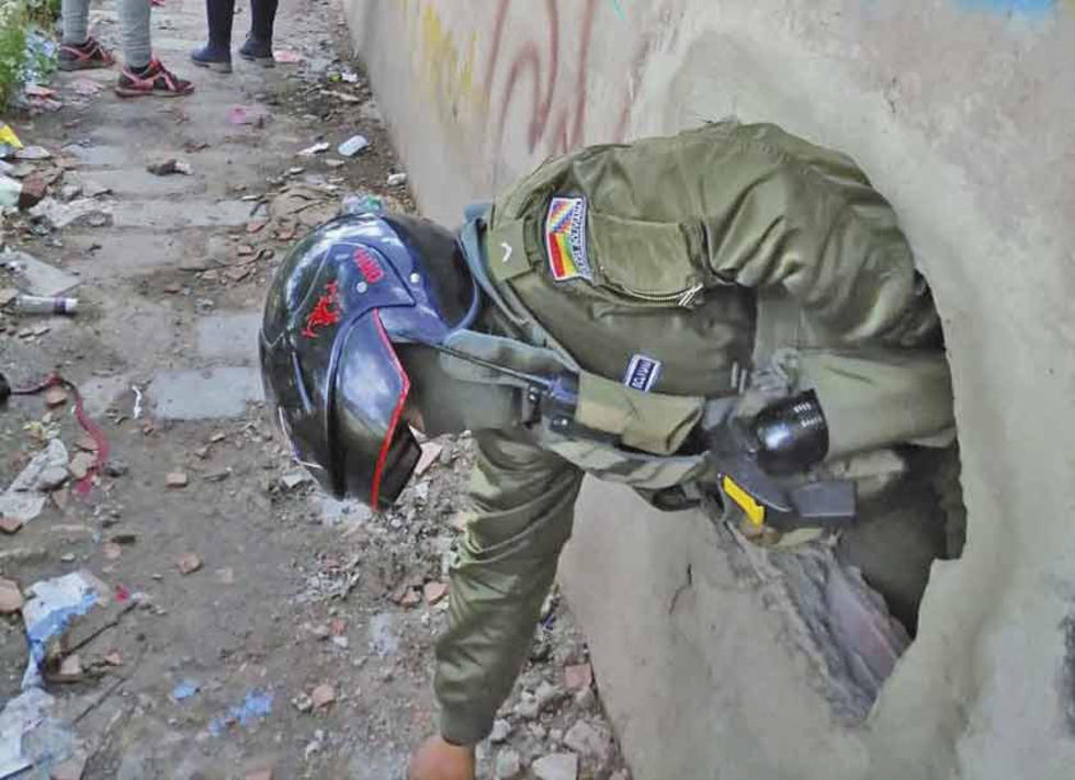 Alcalde demolerá estructura donde parejas tenían sexo e ingerían alcohol