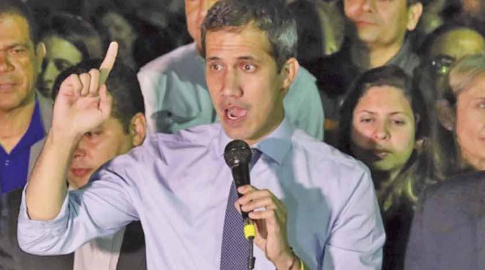 Chavistas retiran la inmunidad a Juan Guaidó para enjuiciarlo 