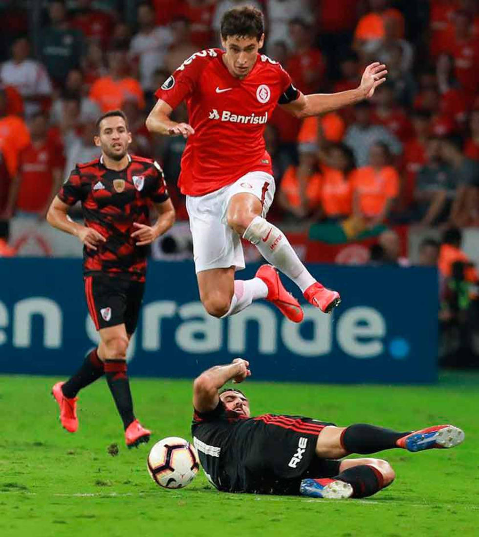Internacional iguala ante River 