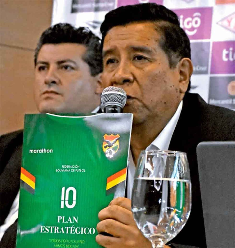 Salinas confía en que Claure patrocine el VAR
