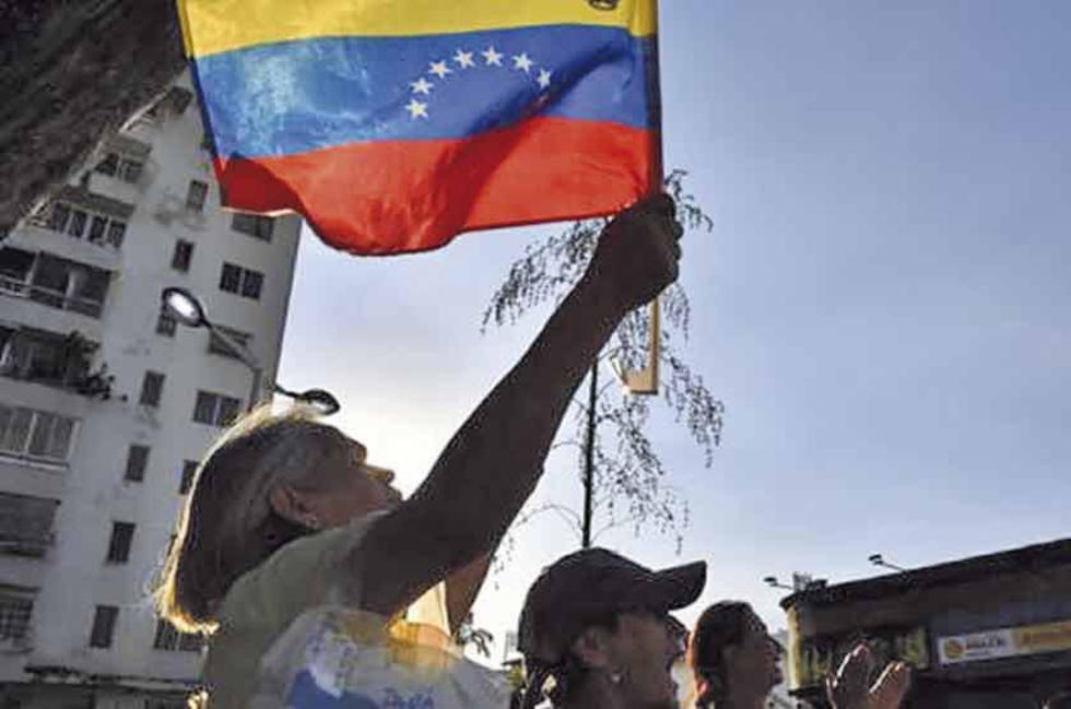 La oposición protesta contra Maduro en 358 puntos de Venezuela
