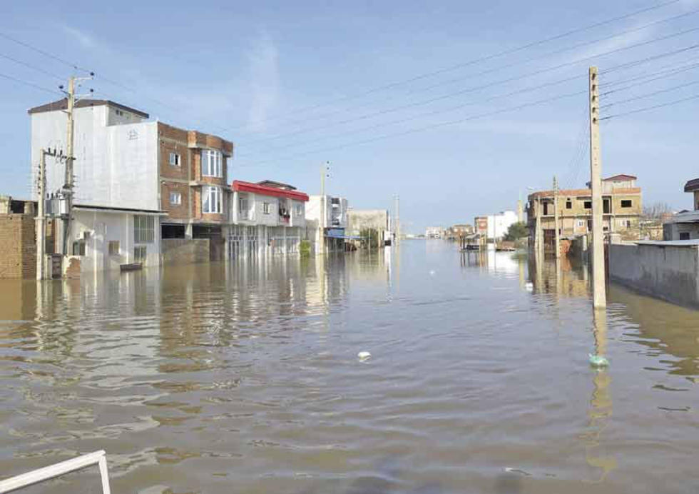 Inundaciones sin precedentes en Irán dejan 70 personas muertas