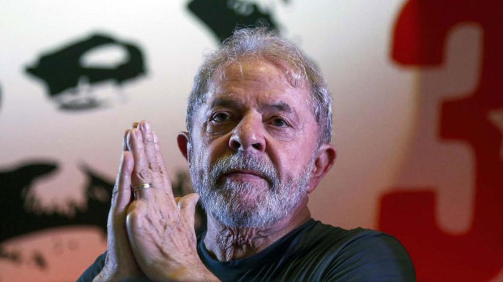 Lula cumple hoy un año de estar en prisión por corrupción en Brasil