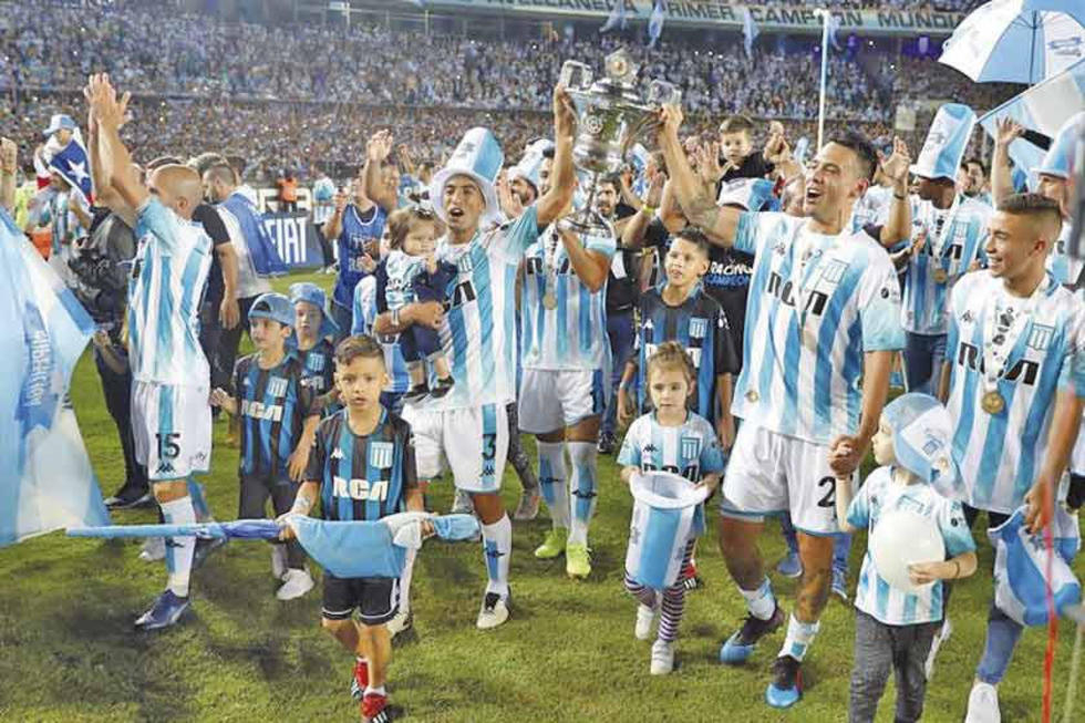 Racing estrena título con empate ante Defensa 