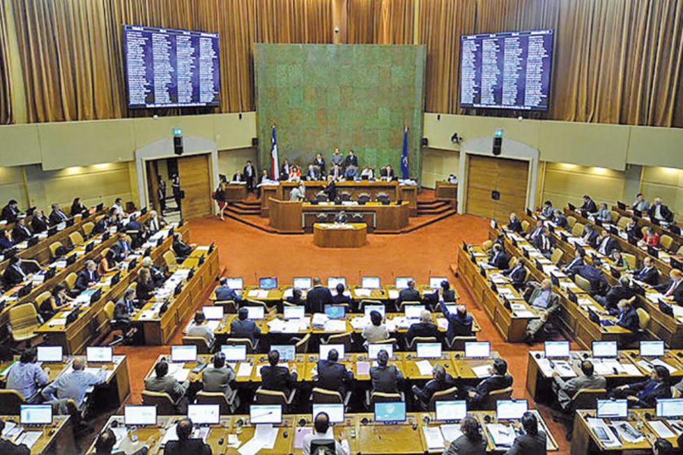 Diputados de Chile piden a Piñera restablecer el diálogo con Bolivia 