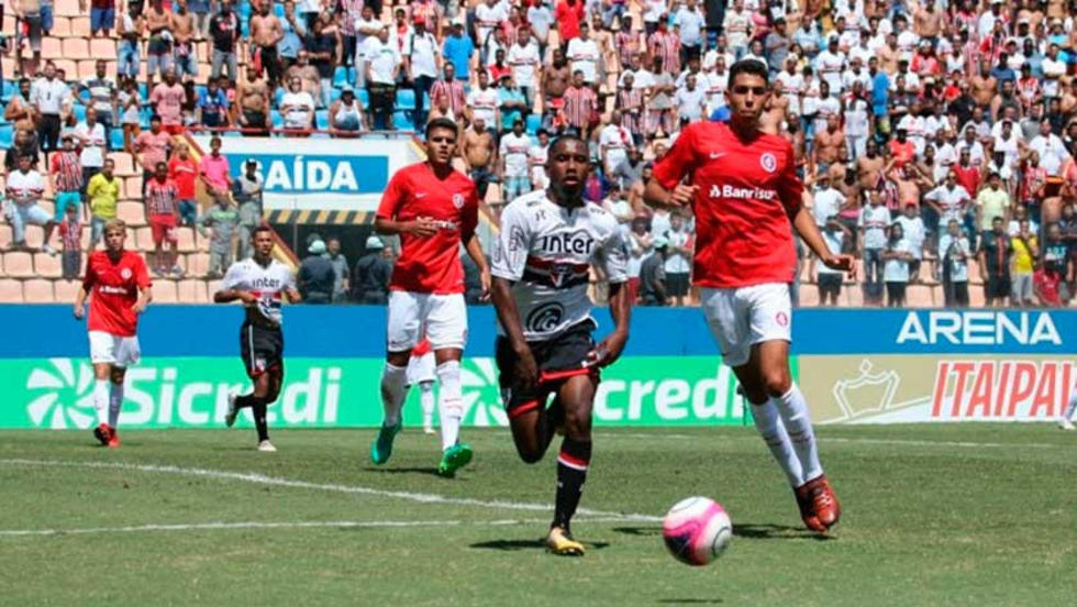 Sao Paulo y Corinthians empatan sin goles