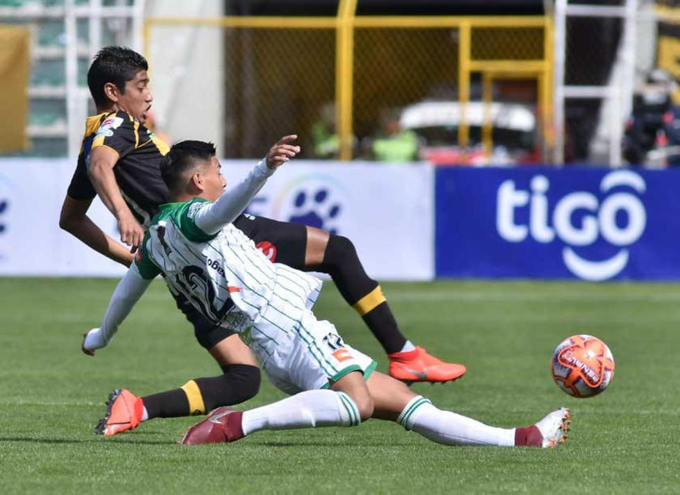 The Strongest aplasta  a Oriente Petrolero