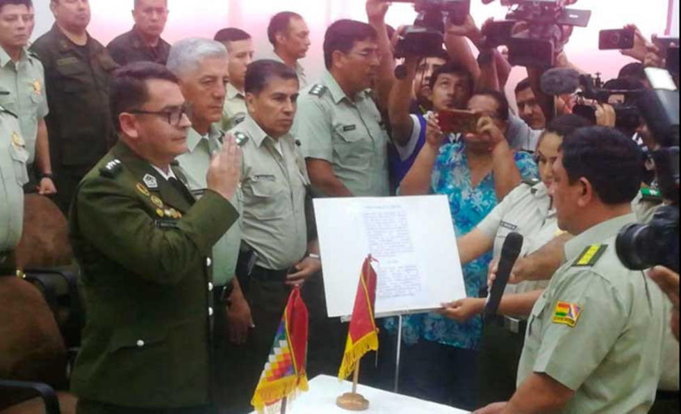 Santa Cruz: posesionan a Aguilera como nuevo director de la Felcc