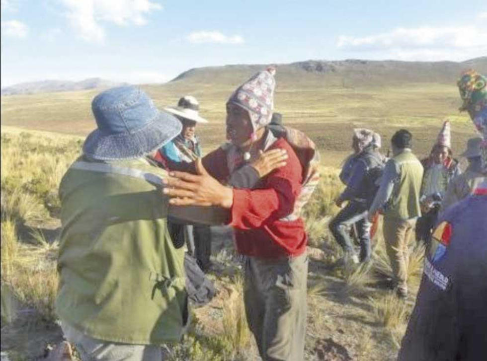 Rubrican acuerdo de paz luego de una balacera entre ayllus del norte