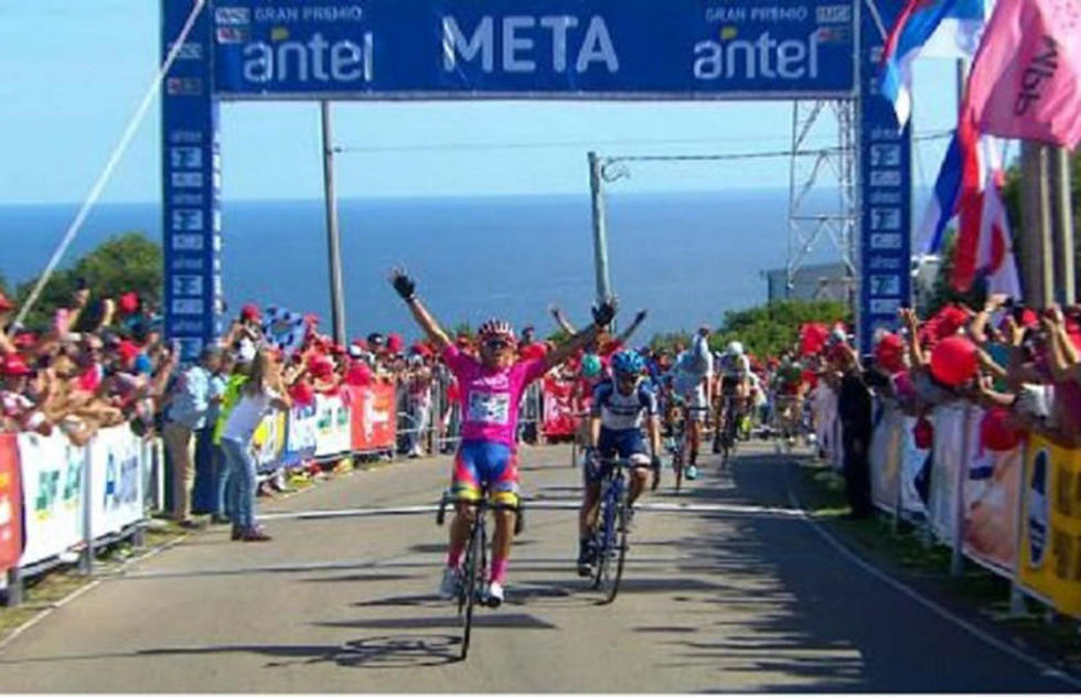 El argentino Tivani vence en la novena etapa en la Vuelta Ciclista del Uruguay
