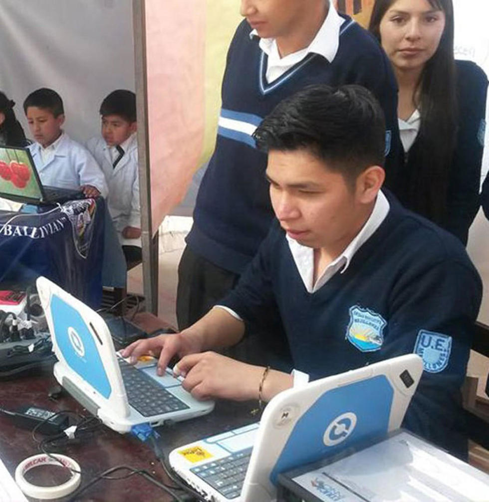 En seis regiones exponen innovaciones educativas
