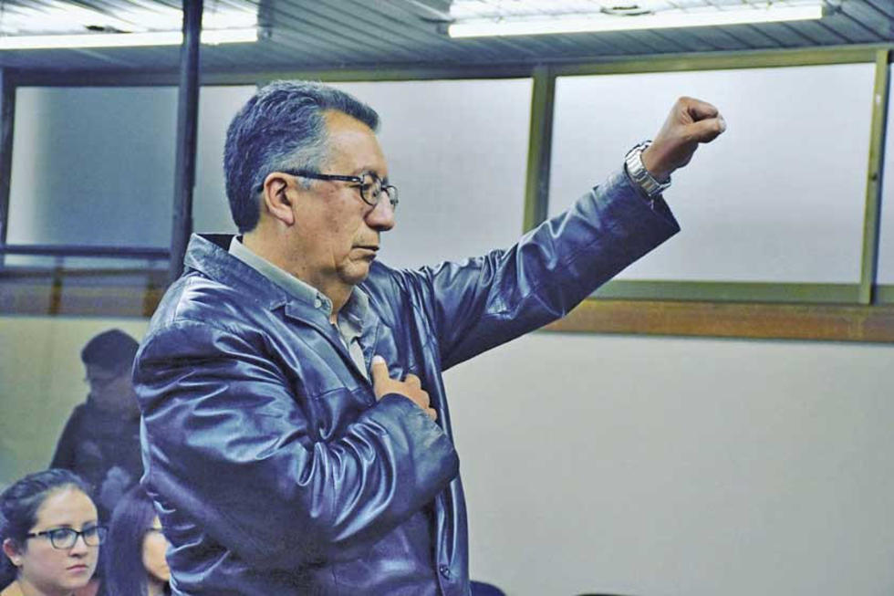 Exministro Vladimir Sánchez asume presidencia de ABC
