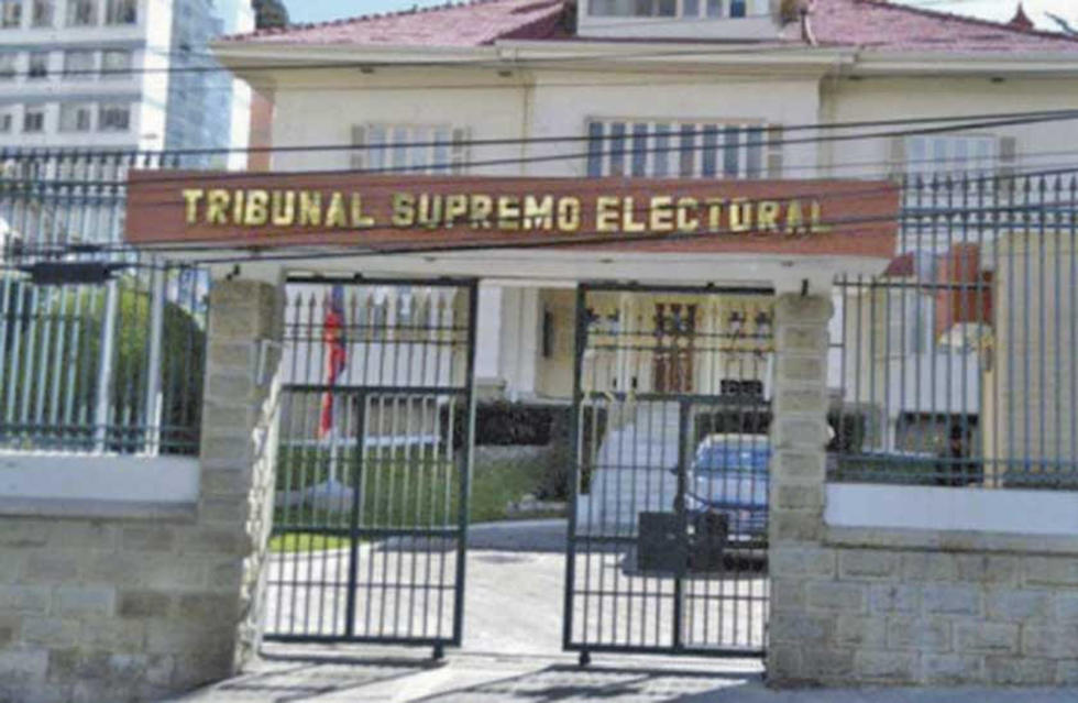 La jefa de Auditoría del TSE renuncia al cargo y denuncia acoso laboral