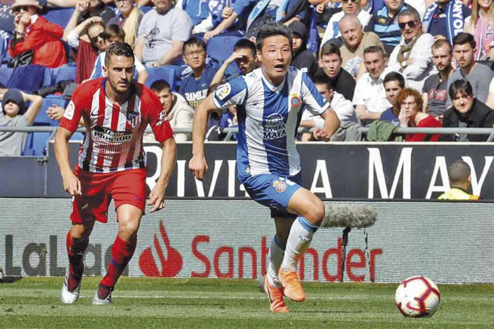 Espanyol estrena camiseta y golea al Atlético de Madrid en el “RCDE Stadium”