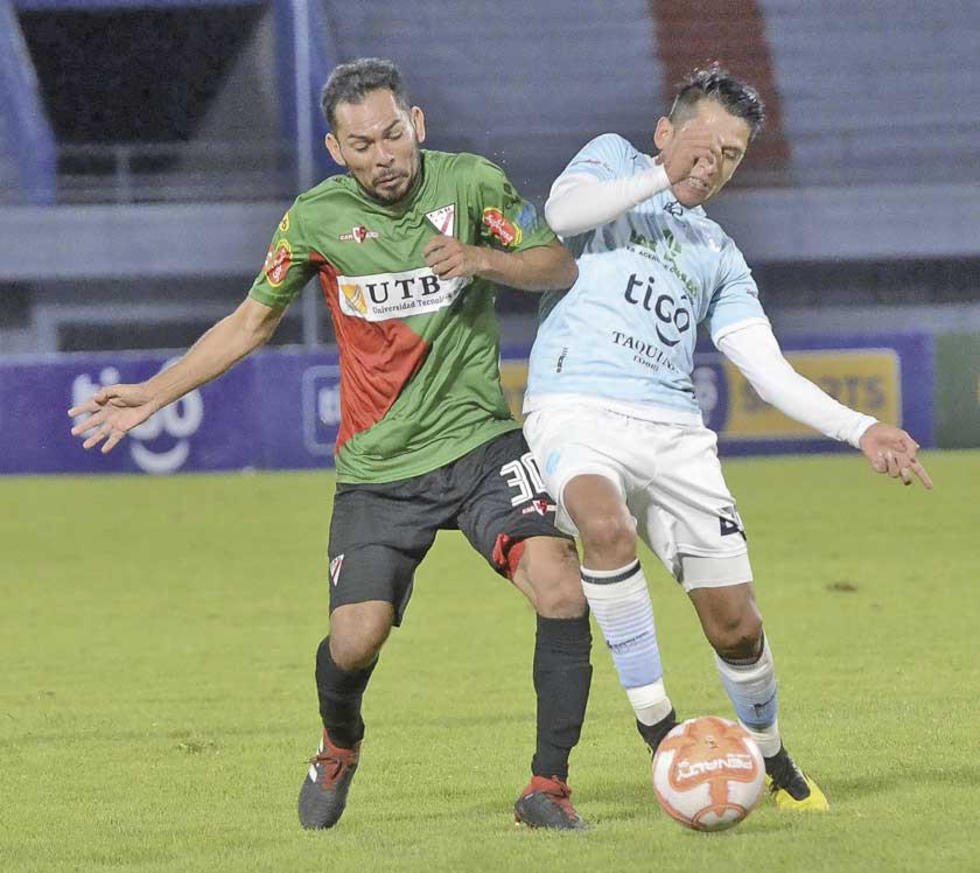 Aurora gana y sale del fondo de la tabla de posiciones